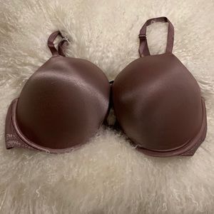 38DD Victoria’s Secret Bombshell Bra